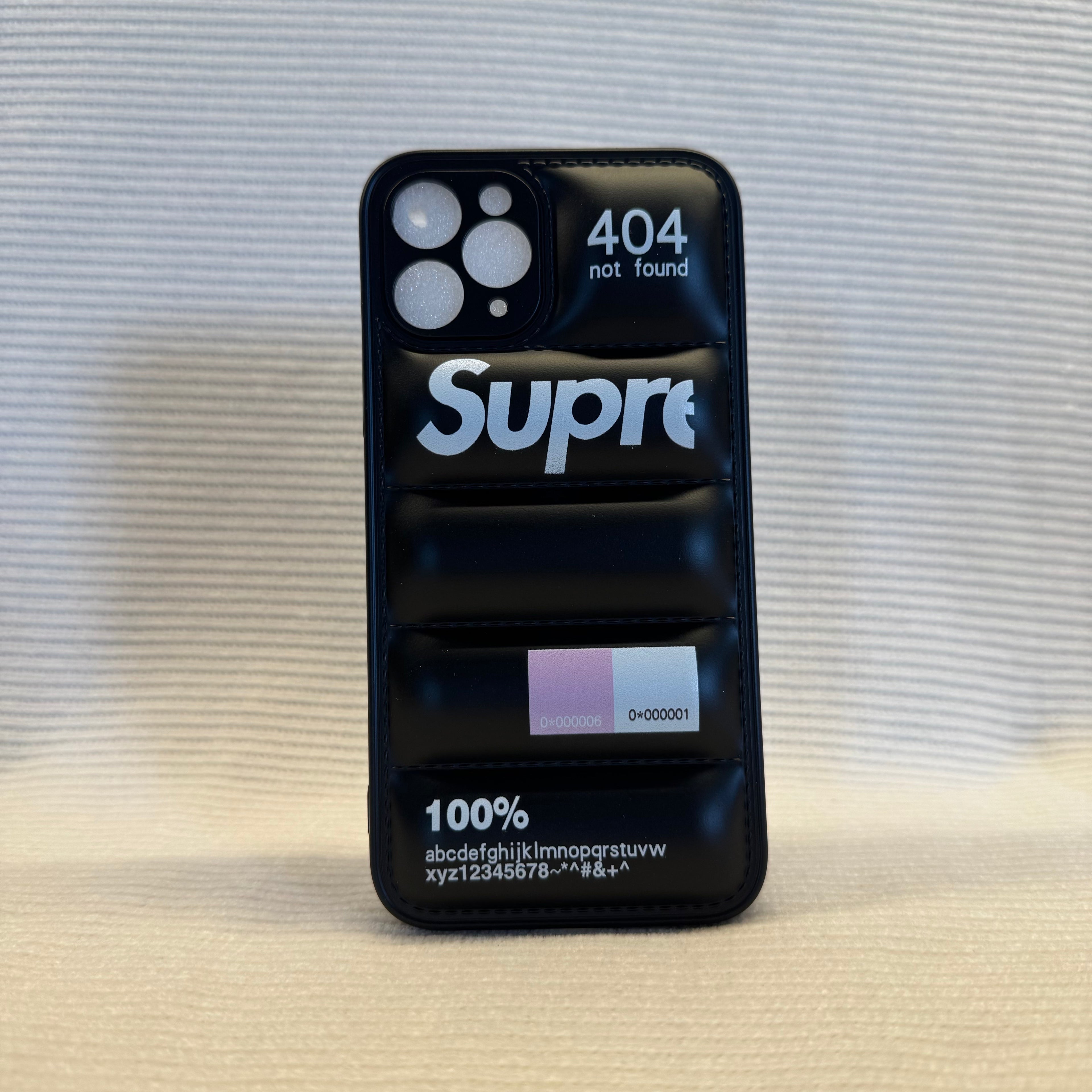 Supreme Puffed Case Schwarz