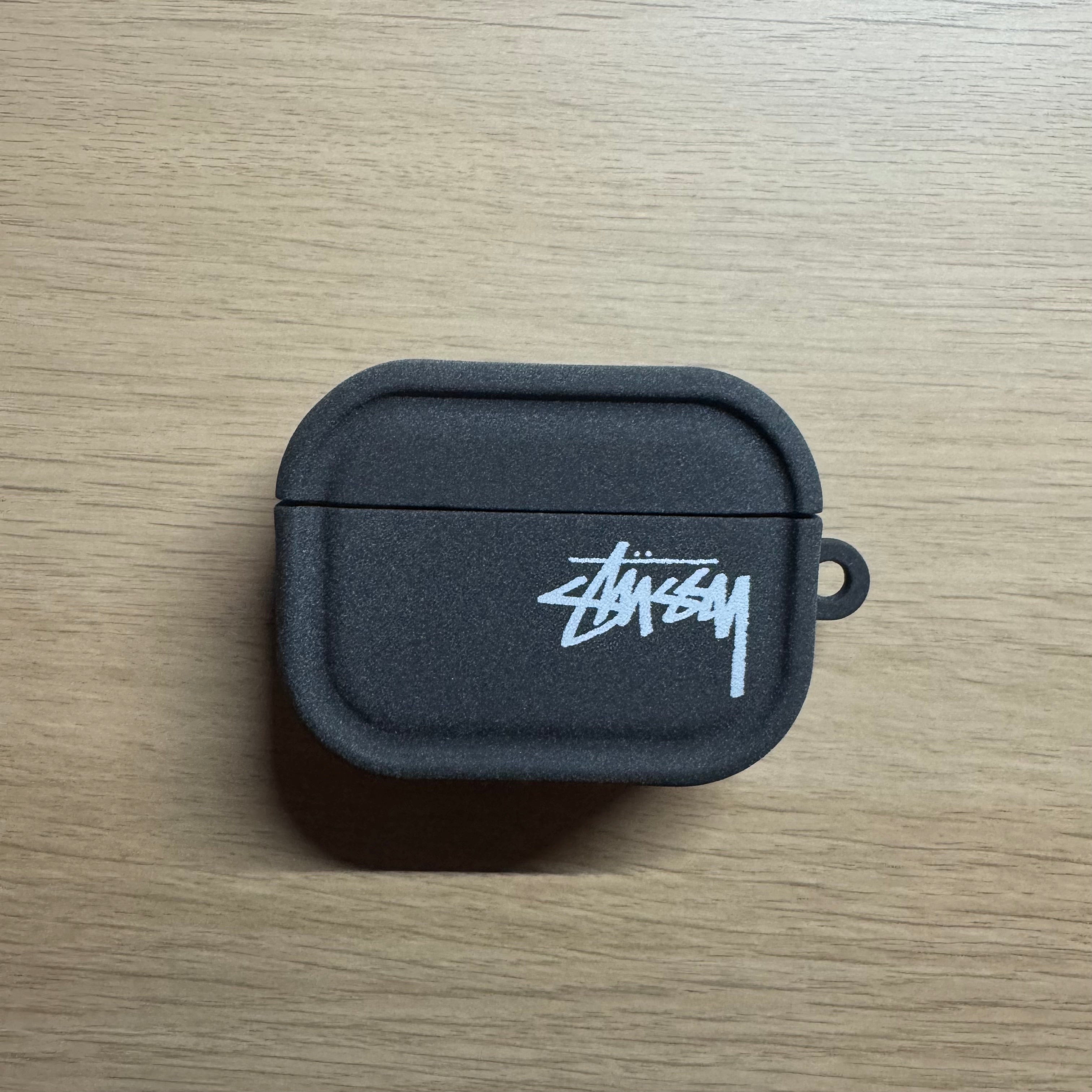 Stussy AirPods Hoesje Donkergrijs – SkyCasez